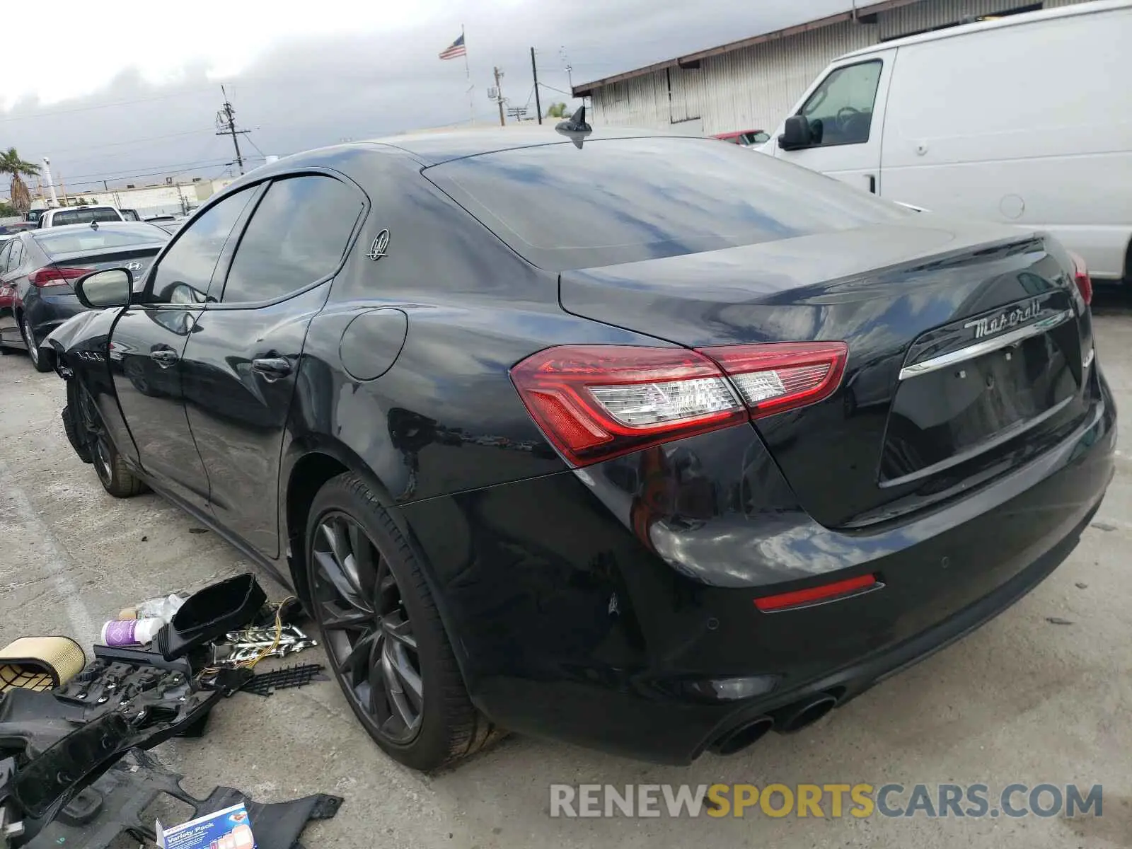 3 Photograph of a damaged car ZAM57XSA9K1332348 MASERATI ALL MODELS 2019