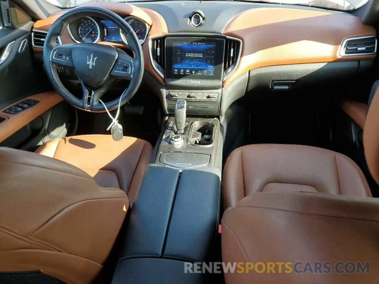 8 Photograph of a damaged car ZAM57XSAXK1334710 MASERATI ALL MODELS 2019
