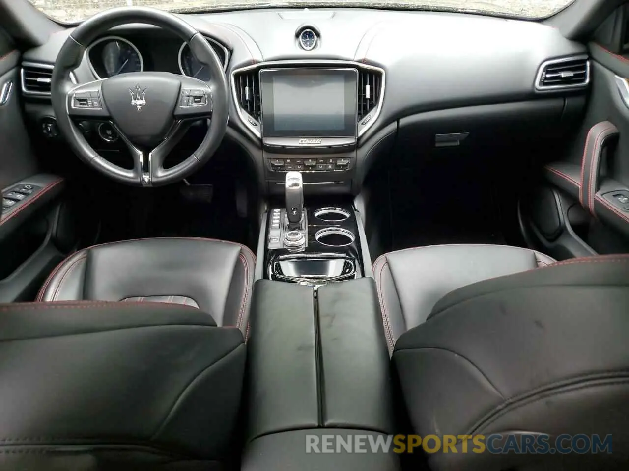 8 Photograph of a damaged car ZAM57YSA5K1315147 MASERATI ALL MODELS 2019