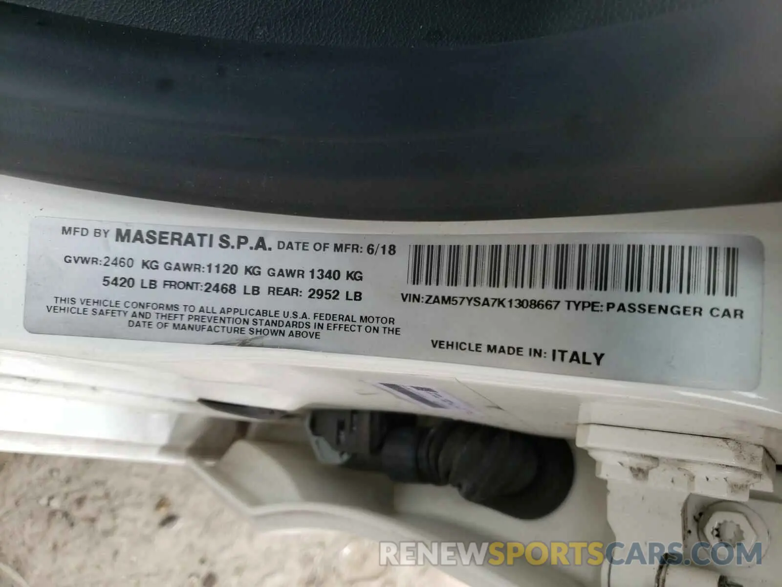 10 Photograph of a damaged car ZAM57YSA7K1308667 MASERATI ALL MODELS 2019