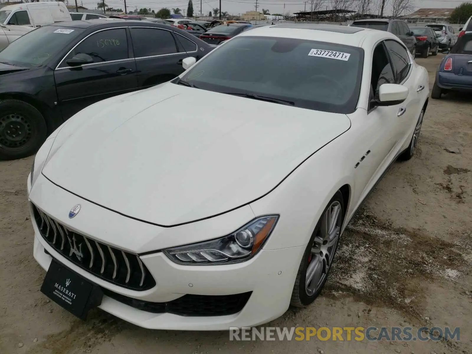 2 Photograph of a damaged car ZAM57YSA7K1308667 MASERATI ALL MODELS 2019