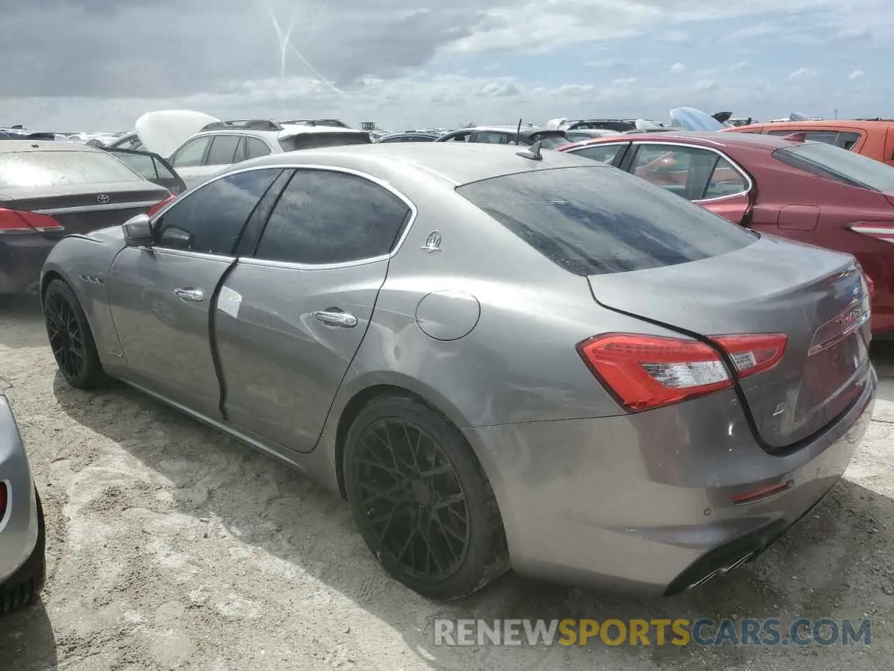 2 Фотография поврежденного автомобиля ZAM57YSSXK1338528 MASERATI ALL MODELS 2019