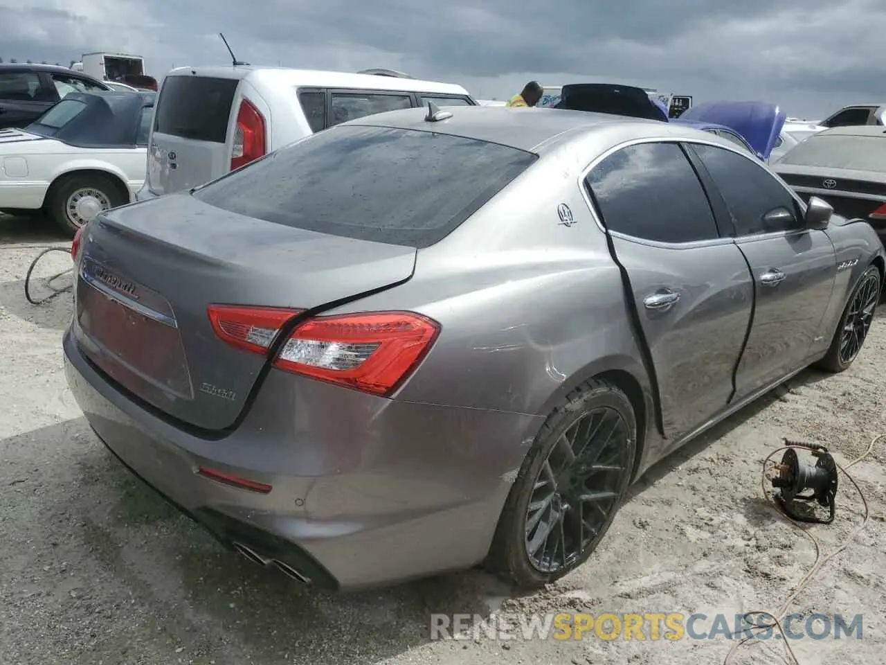 3 Фотография поврежденного автомобиля ZAM57YSSXK1338528 MASERATI ALL MODELS 2019