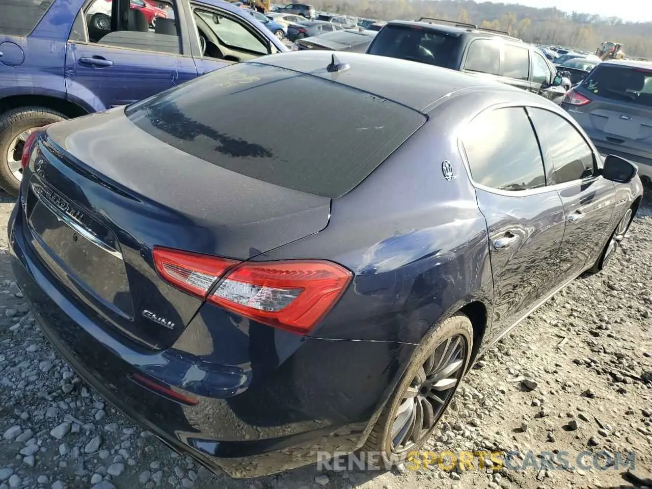 3 Фотография поврежденного автомобиля ZAM57YTA7K1330439 MASERATI ALL MODELS 2019