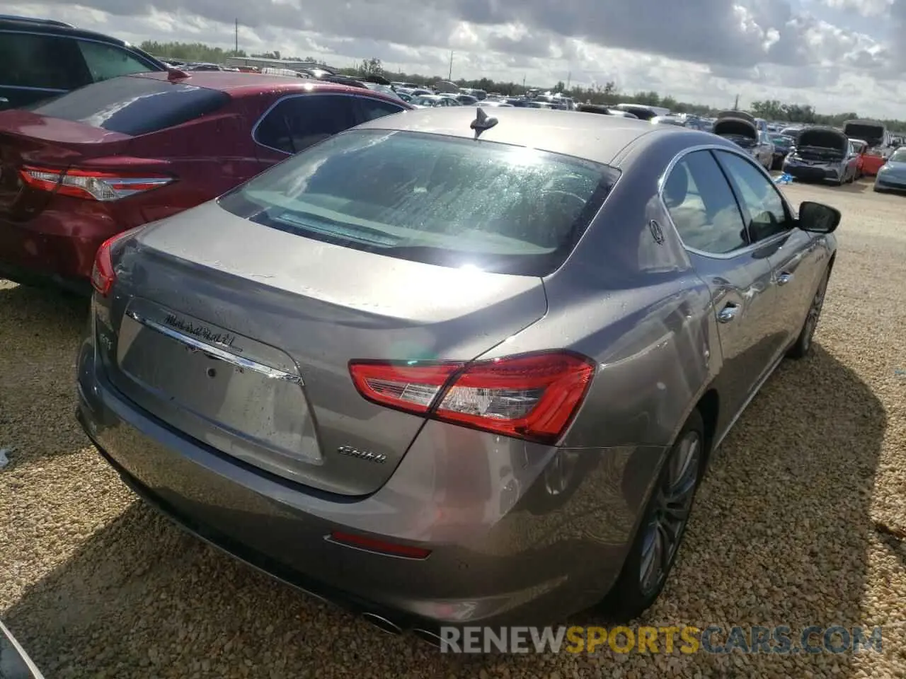 4 Фотография поврежденного автомобиля ZAM57YTL7K1319538 MASERATI ALL MODELS 2019