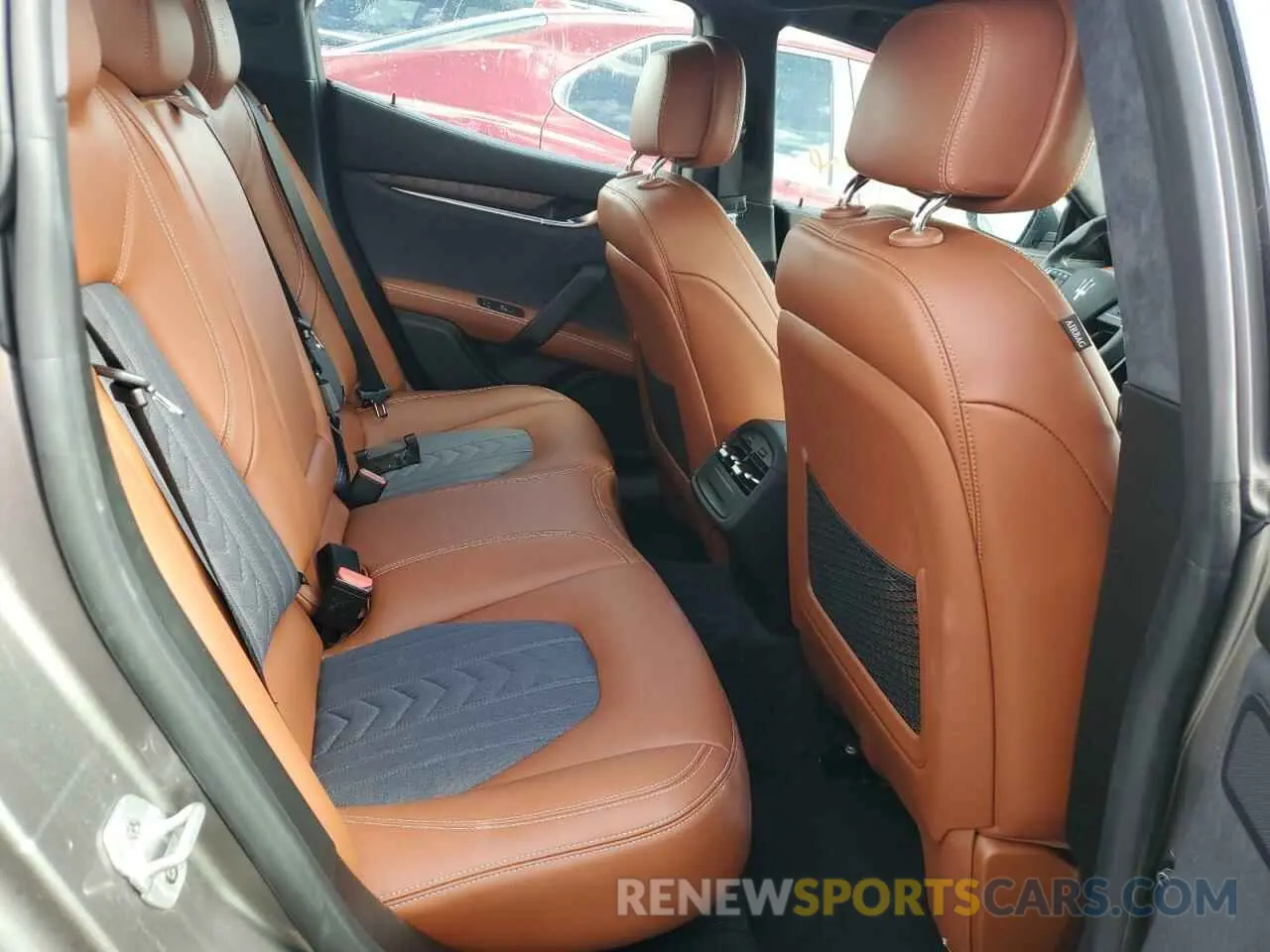 6 Фотография поврежденного автомобиля ZAM57YTL7K1319538 MASERATI ALL MODELS 2019