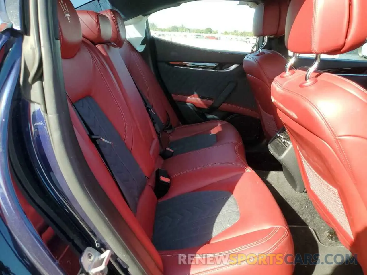 10 Фотография поврежденного автомобиля ZAM57YTLXK1314852 MASERATI ALL MODELS 2019