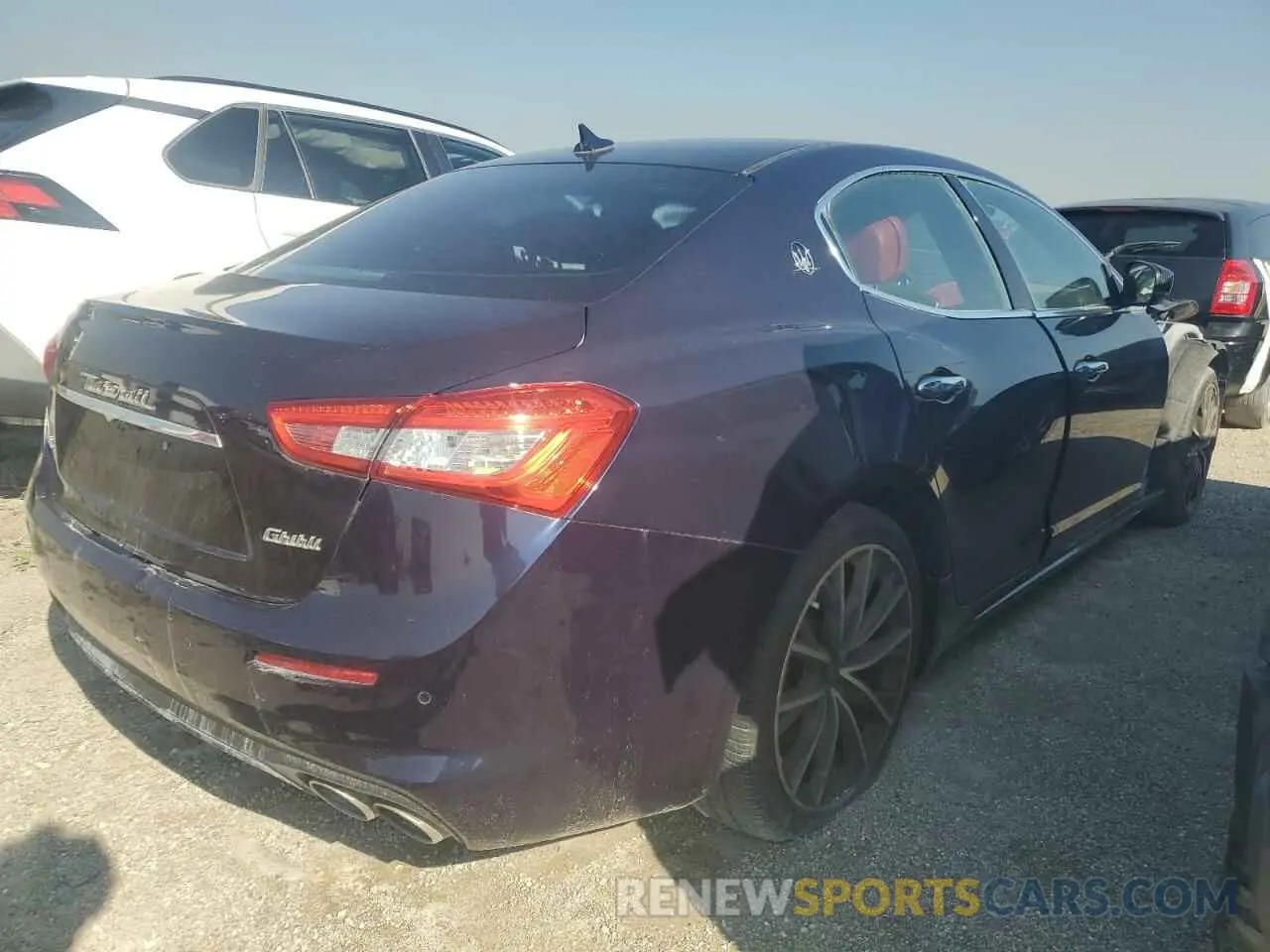 3 Фотография поврежденного автомобиля ZAM57YTLXK1314852 MASERATI ALL MODELS 2019
