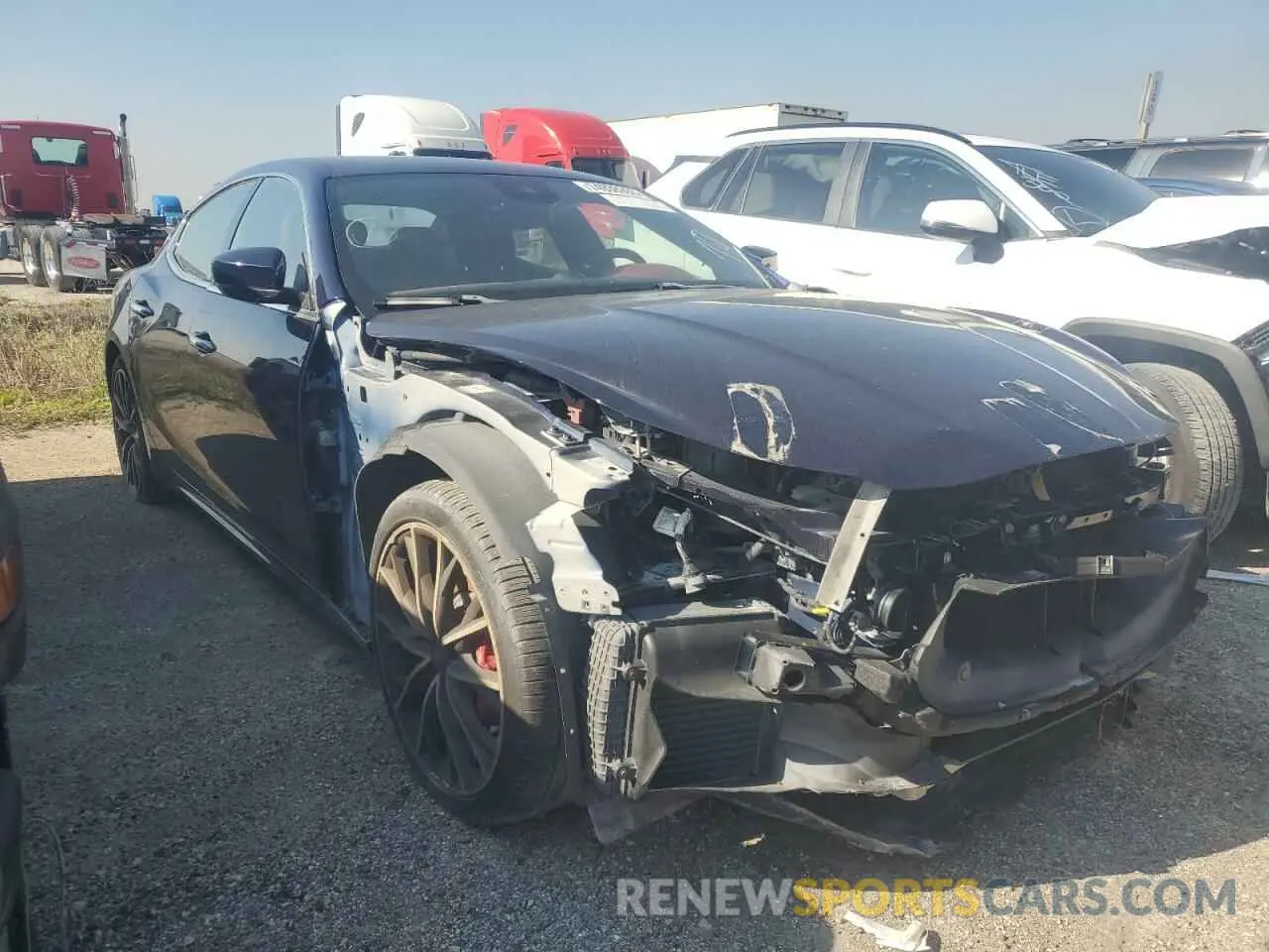 4 Фотография поврежденного автомобиля ZAM57YTLXK1314852 MASERATI ALL MODELS 2019