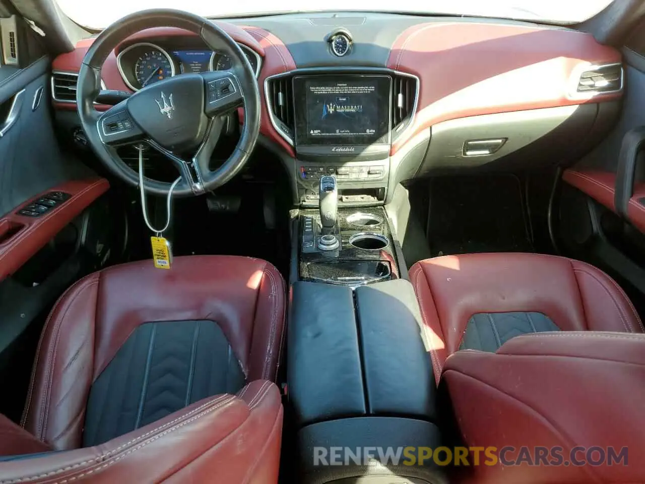 8 Фотография поврежденного автомобиля ZAM57YTLXK1314852 MASERATI ALL MODELS 2019