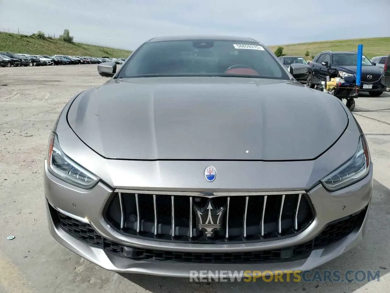 5 Photograph of a damaged car ZAM57YTLXK1322143 MASERATI ALL MODELS 2019