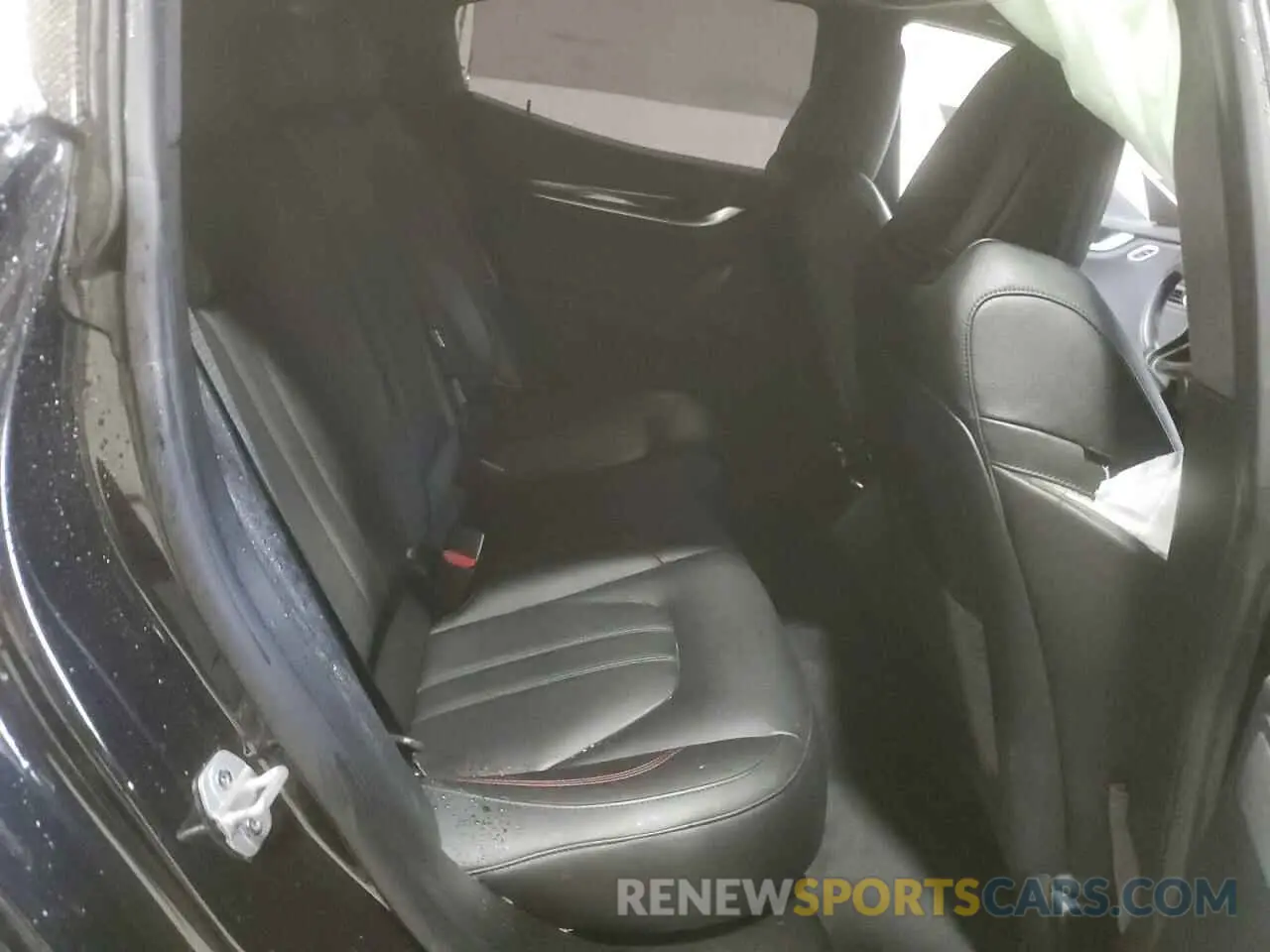 10 Photograph of a damaged car ZAM57YTS5K1323983 MASERATI ALL MODELS 2019