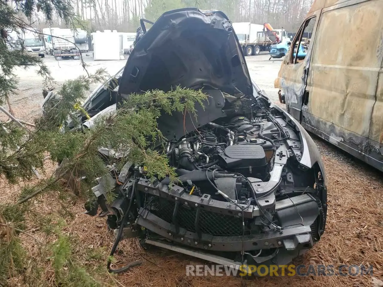 5 Photograph of a damaged car ZAM57YTS5K1339861 MASERATI ALL MODELS 2019