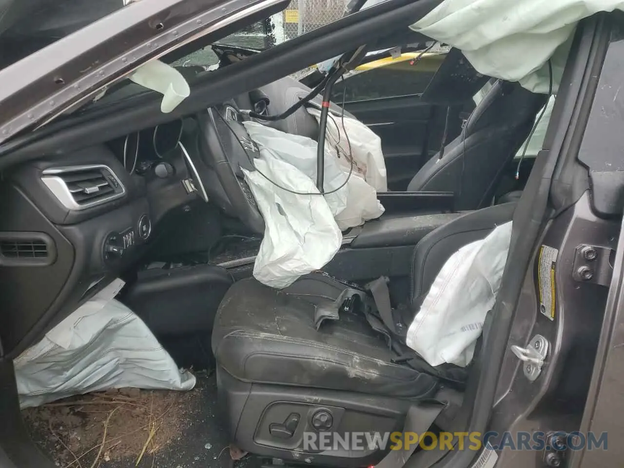 7 Photograph of a damaged car ZAM57YTS5K1339861 MASERATI ALL MODELS 2019