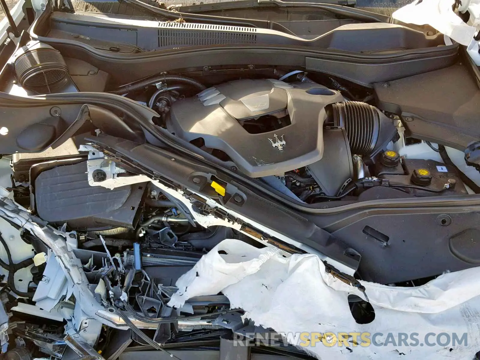 7 Photograph of a damaged car ZN661XUA2KX325437 MASERATI ALL MODELS 2019