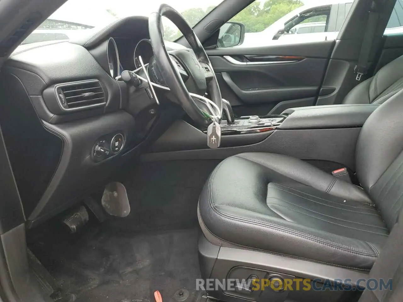 7 Photograph of a damaged car ZN661XUA2KX334249 MASERATI ALL MODELS 2019