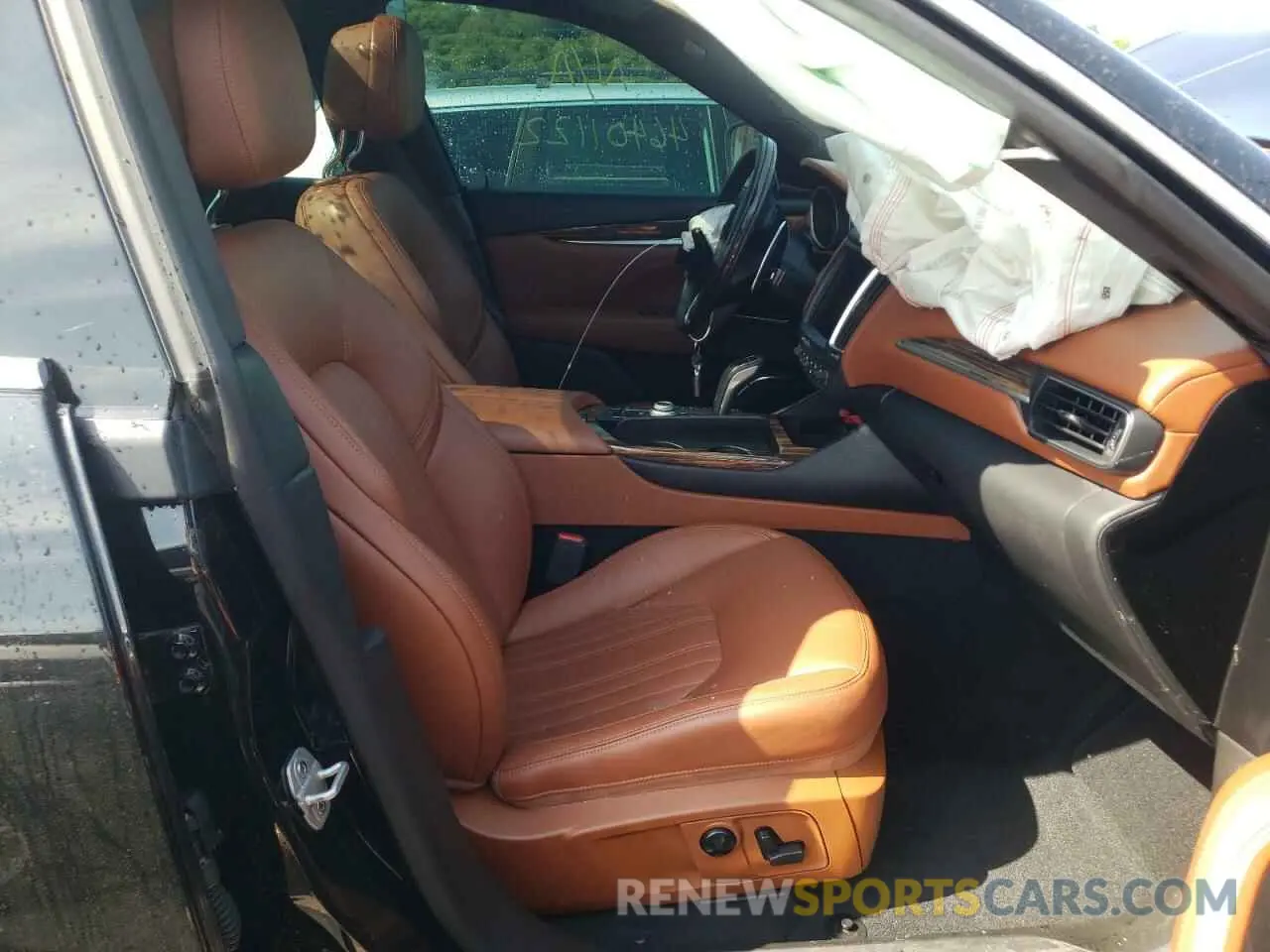 5 Photograph of a damaged car ZN661XUL0KX328189 MASERATI ALL MODELS 2019