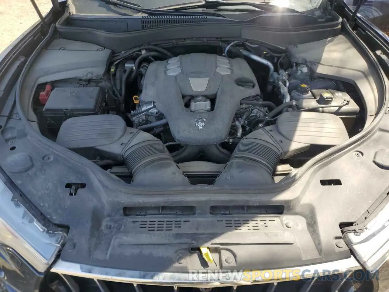12 Фотография поврежденного автомобиля ZN661XUL3KX316909 MASERATI ALL MODELS 2019