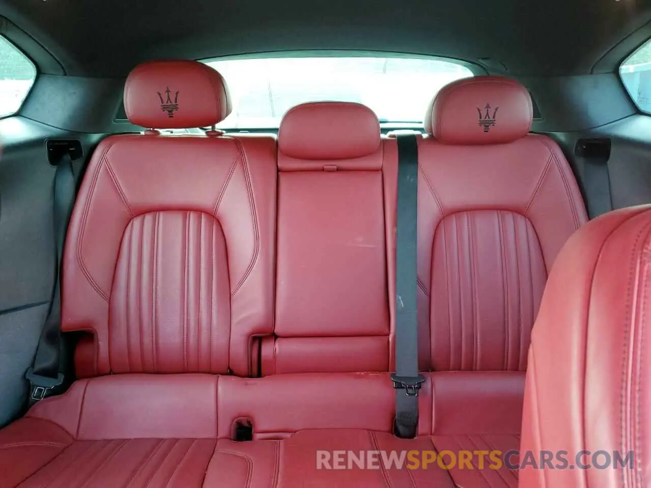 10 Photograph of a damaged car ZN661XUL3KX332835 MASERATI ALL MODELS 2019