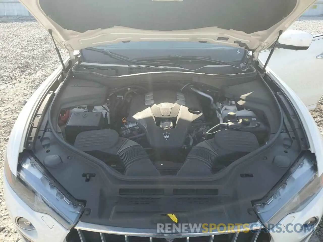 12 Photograph of a damaged car ZN661XUL7KX318713 MASERATI ALL MODELS 2019