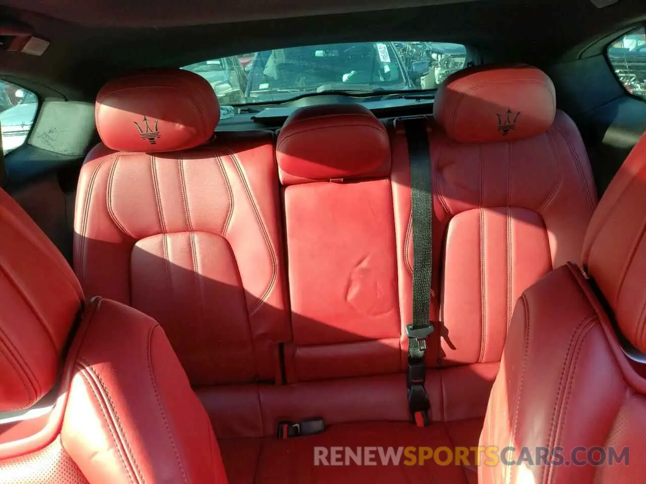 10 Фотография поврежденного автомобиля ZN661XUS9KX328117 MASERATI ALL MODELS 2019