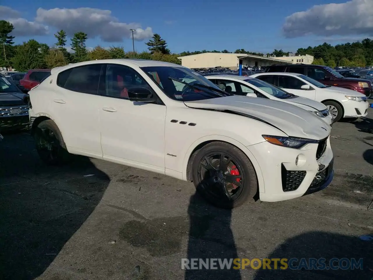 4 Фотография поврежденного автомобиля ZN661XUS9KX328117 MASERATI ALL MODELS 2019