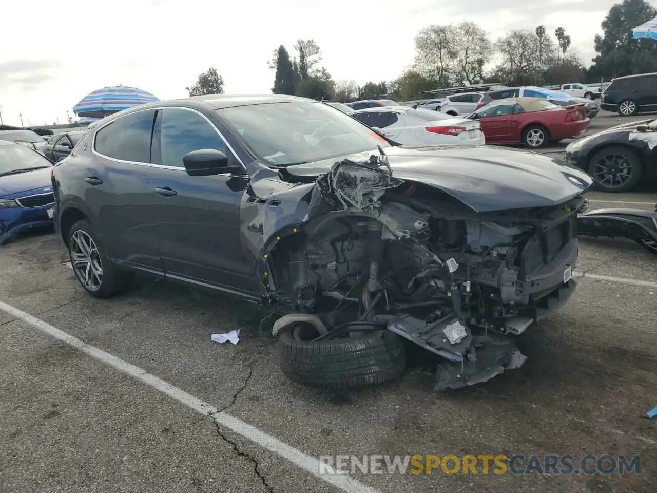 4 Photograph of a damaged car ZN661ZUA1KX321875 MASERATI ALL MODELS 2019