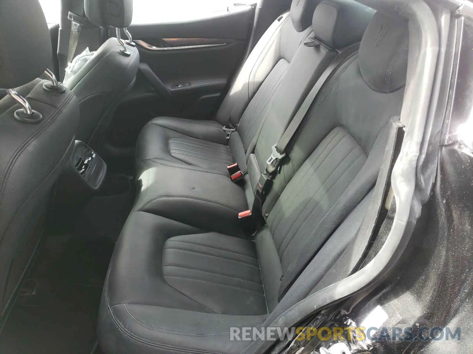 6 Photograph of a damaged car ZAM57XSA0L1345023 MASERATI ALL MODELS 2020