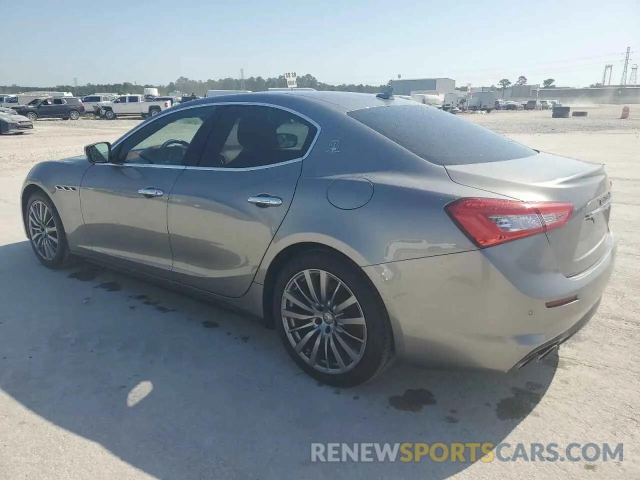 2 Фотография поврежденного автомобиля ZAM57XSA0L1356541 MASERATI ALL MODELS 2020