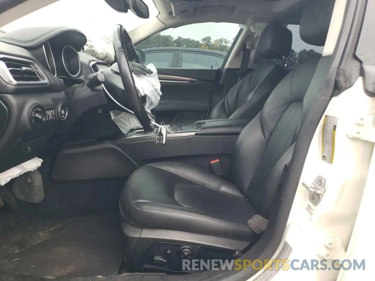 7 Photograph of a damaged car ZAM57YTA5L1344292 MASERATI ALL MODELS 2020