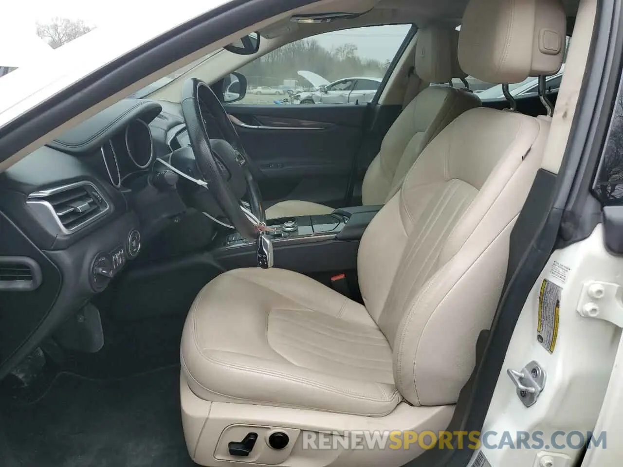 7 Фотография поврежденного автомобиля ZAM57YTA5L1344311 MASERATI ALL MODELS 2020