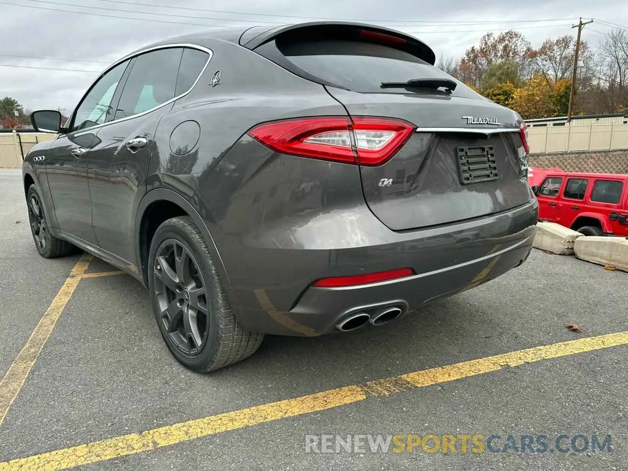 2 Photograph of a damaged car ZN661XUA4LX352737 MASERATI ALL MODELS 2020