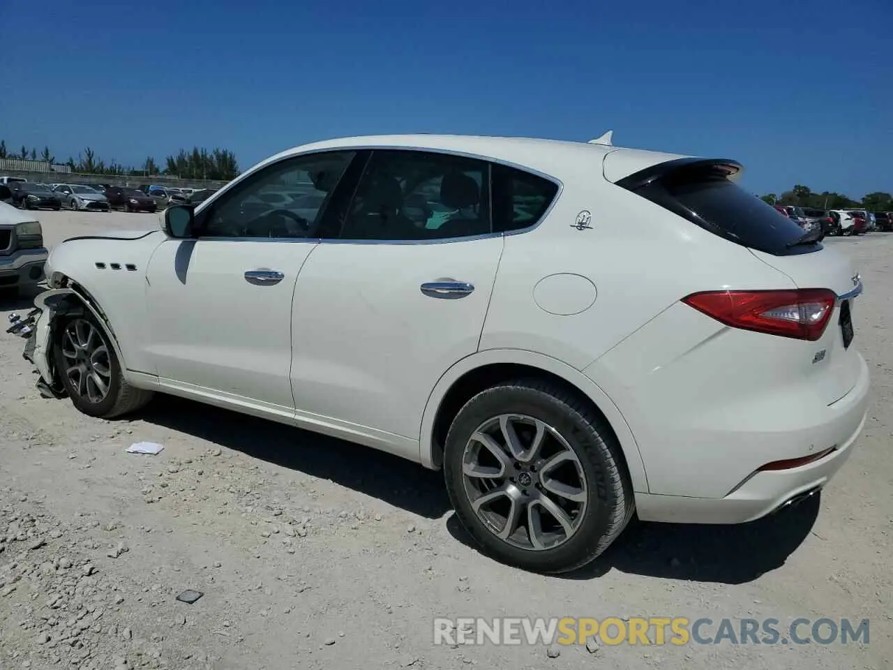 2 Фотография поврежденного автомобиля ZN661YUA0LX344897 MASERATI ALL MODELS 2020