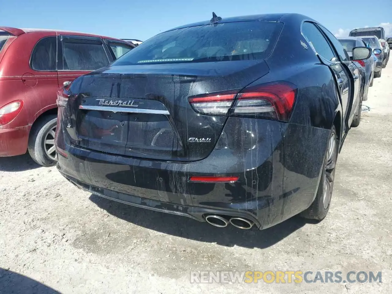 6 Photograph of a damaged car ZAM57YSA3M1357660 MASERATI ALL MODELS 2021
