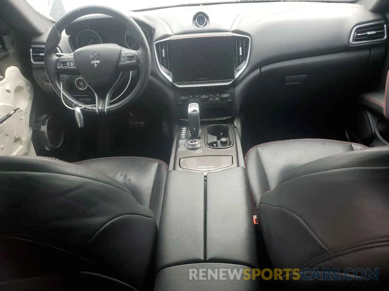 8 Photograph of a damaged car ZAM57YSA3M1358288 MASERATI ALL MODELS 2021