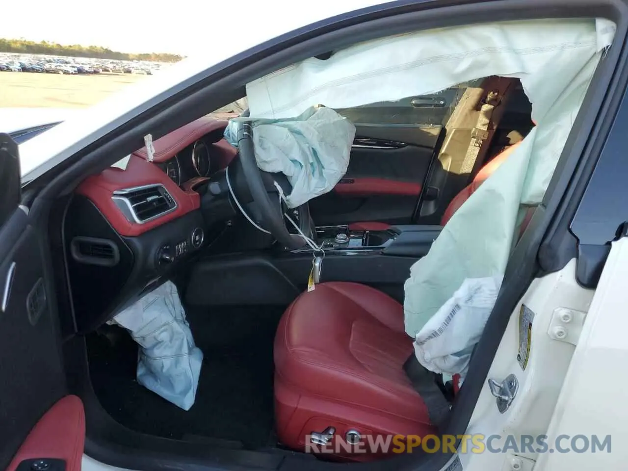 7 Photograph of a damaged car ZAM57YTA7M1368742 MASERATI ALL MODELS 2021