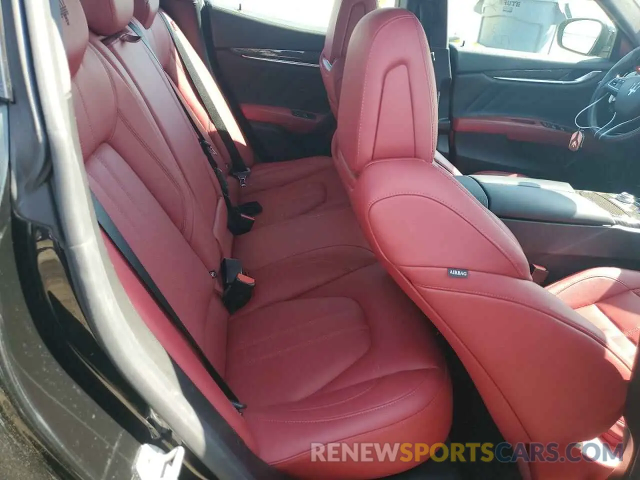 10 Фотография поврежденного автомобиля ZAM57YTS8M1367074 MASERATI ALL MODELS 2021