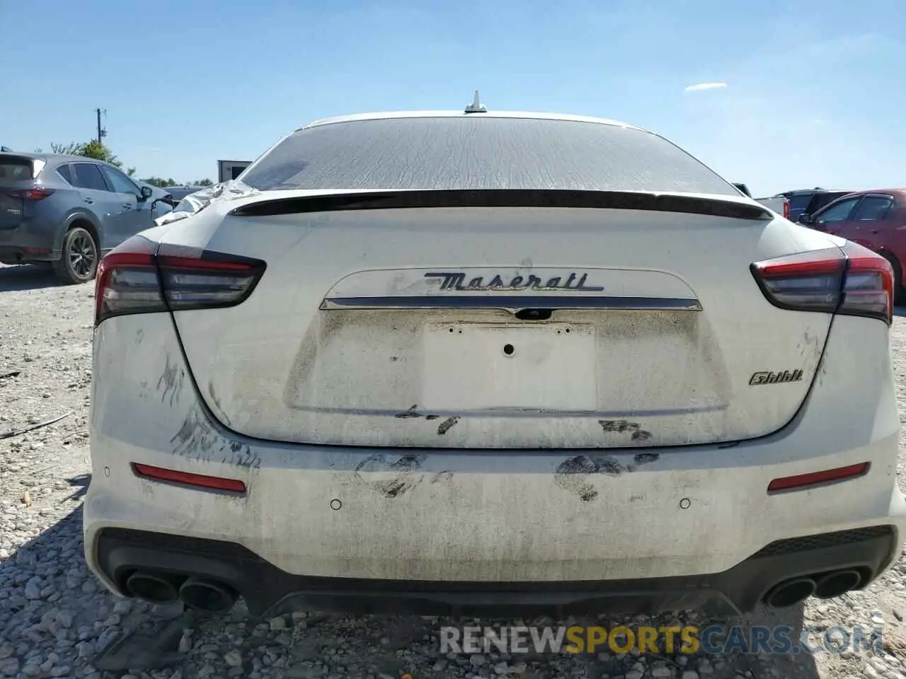 6 Photograph of a damaged car ZAM57ZSA7M1366562 MASERATI ALL MODELS 2021