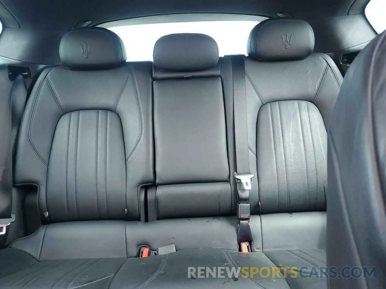 10 Photograph of a damaged car ZN661XUA5MX357852 MASERATI ALL MODELS 2021