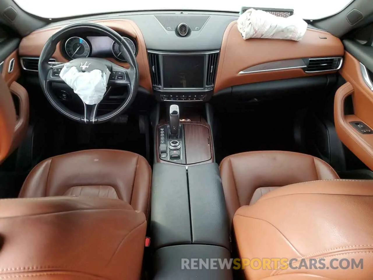 8 Photograph of a damaged car ZN661XUA8MX364794 MASERATI ALL MODELS 2021