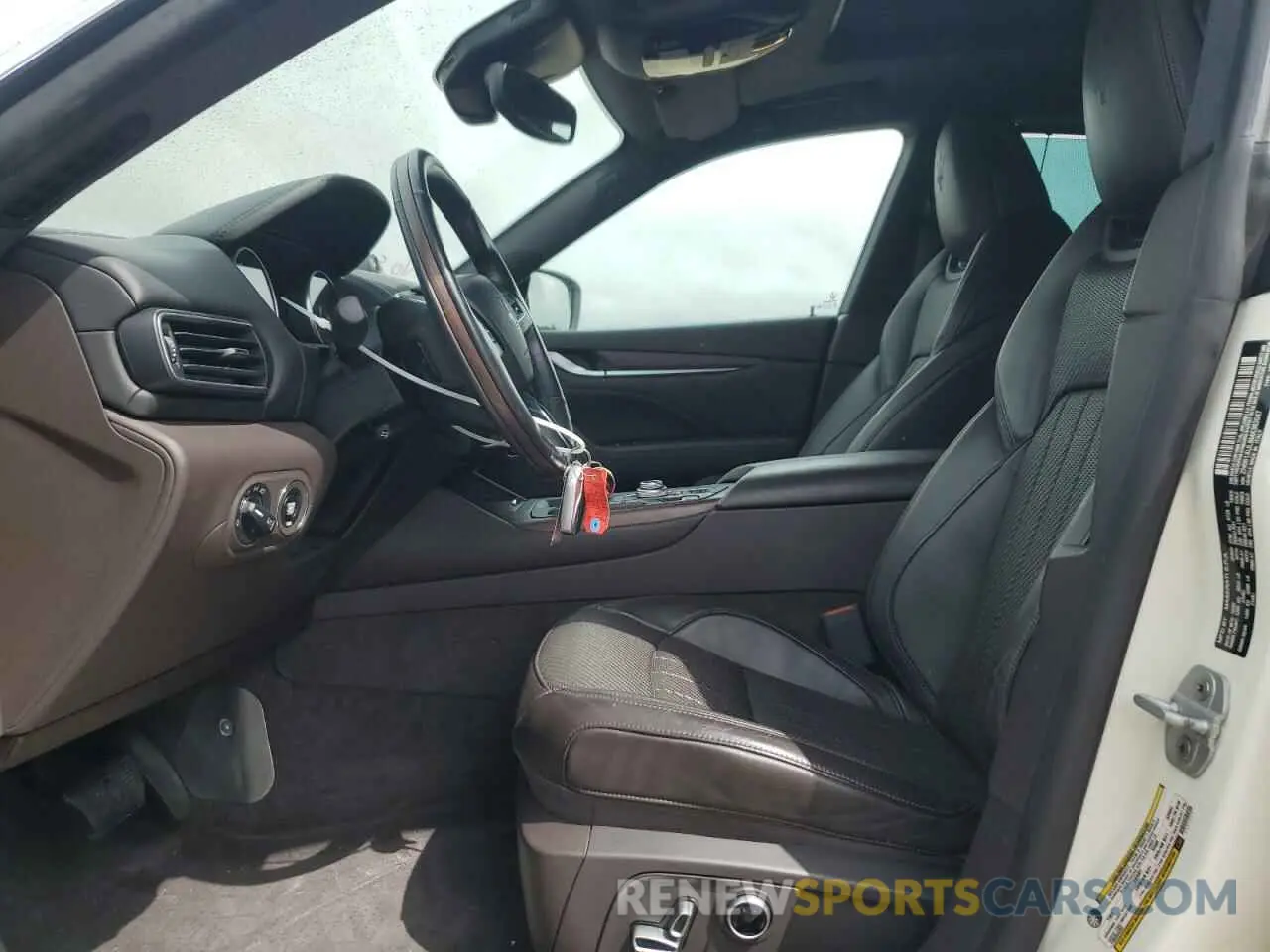 7 Фотография поврежденного автомобиля ZN661XUL8MX363047 MASERATI ALL MODELS 2021