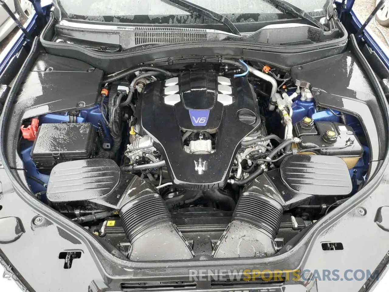 12 Photograph of a damaged car ZN661YUA5MX357873 MASERATI ALL MODELS 2021