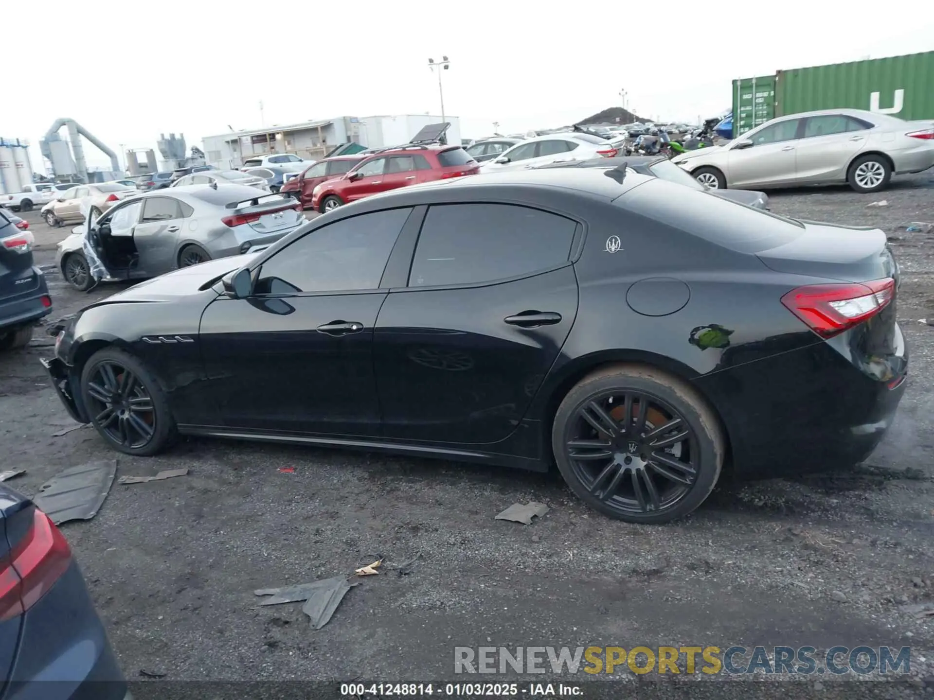 14 Photograph of a damaged car ZAM57XSA9K1322970 MASERATI GHIBLI 2019