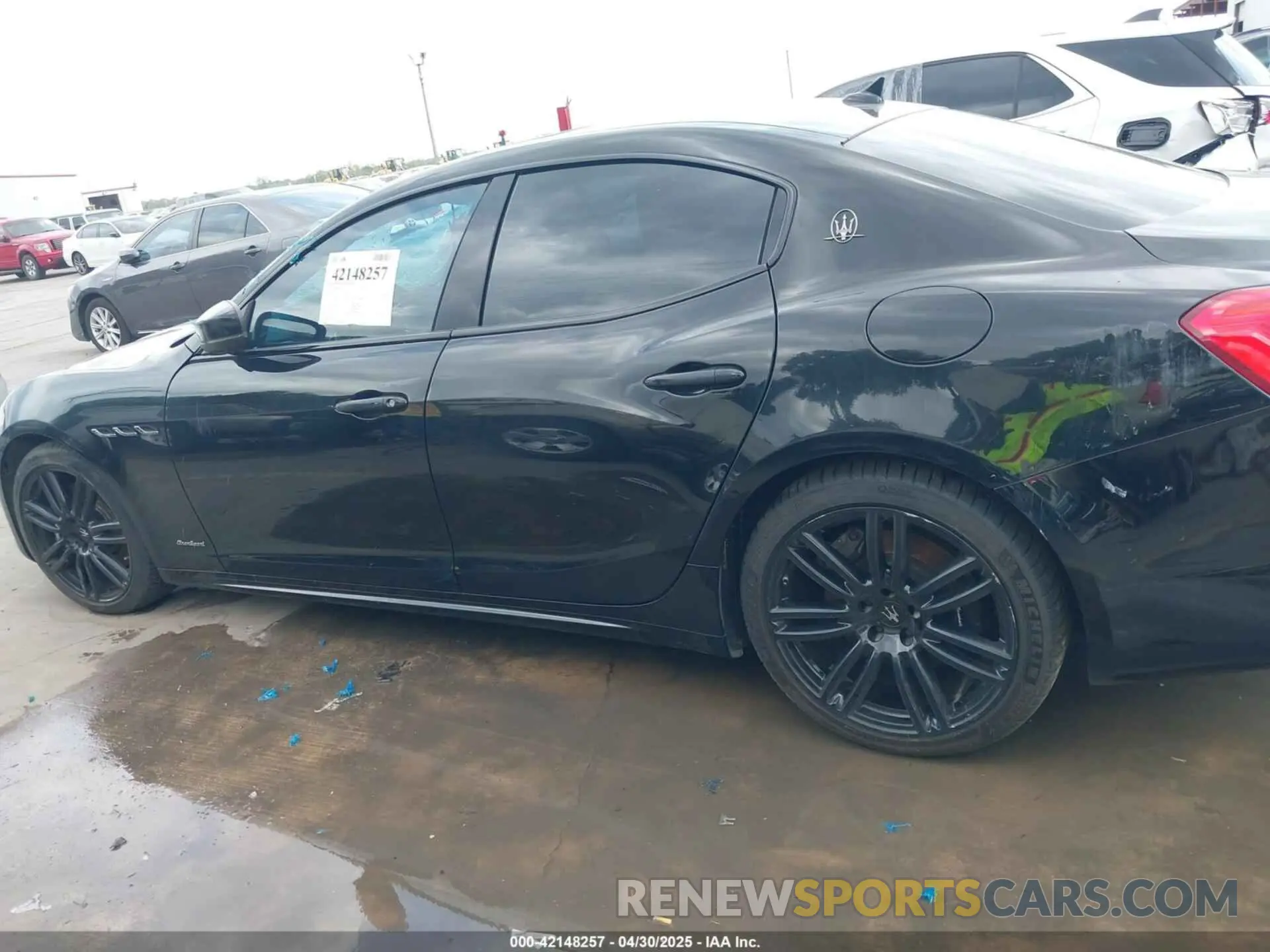 15 Photograph of a damaged car ZAM57YTS5K1313261 MASERATI GHIBLI 2019