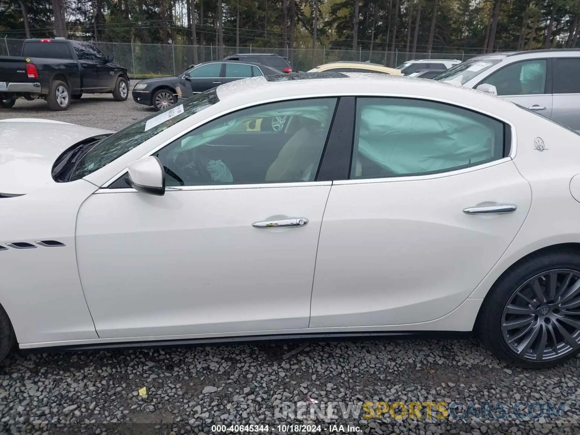 14 Фотография поврежденного автомобиля ZAM57XSA4L1344425 MASERATI GHIBLI 2020