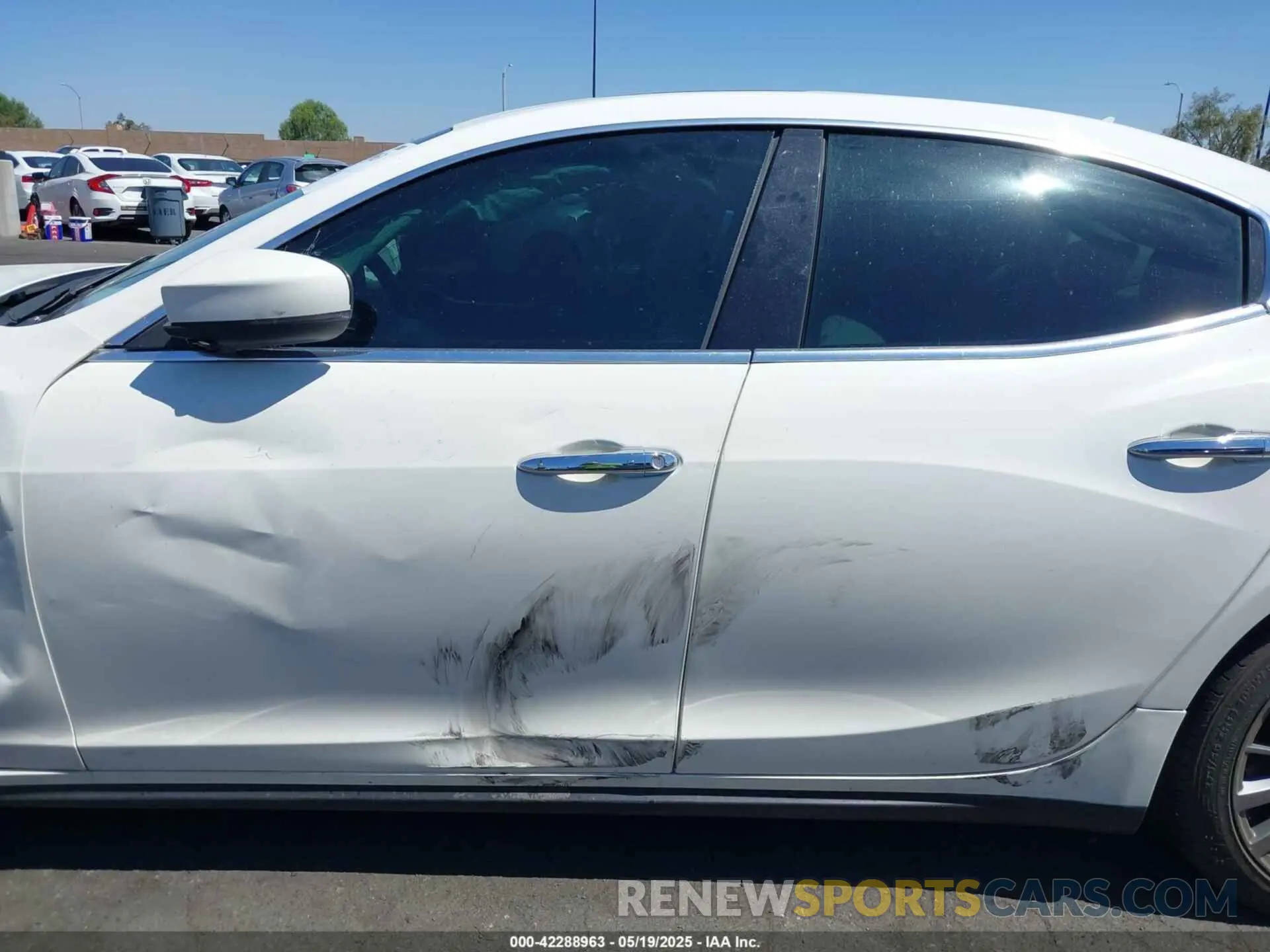 15 Photograph of a damaged car ZAM57XSA7L1344404 MASERATI GHIBLI 2020