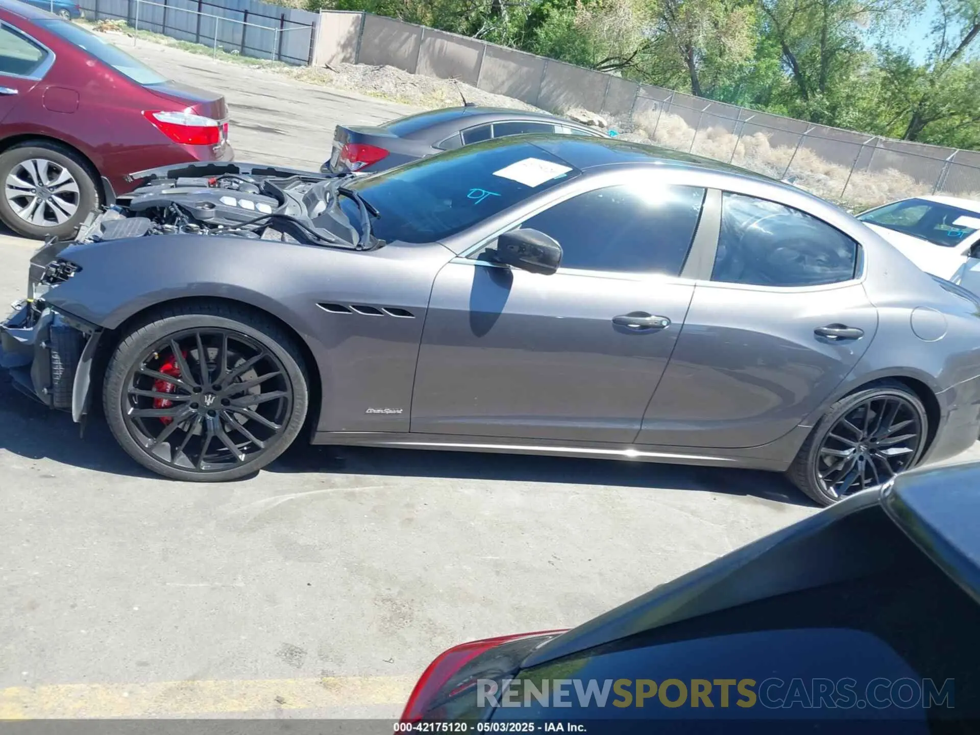 15 Photograph of a damaged car ZAM57YSS8L1353160 MASERATI GHIBLI 2020