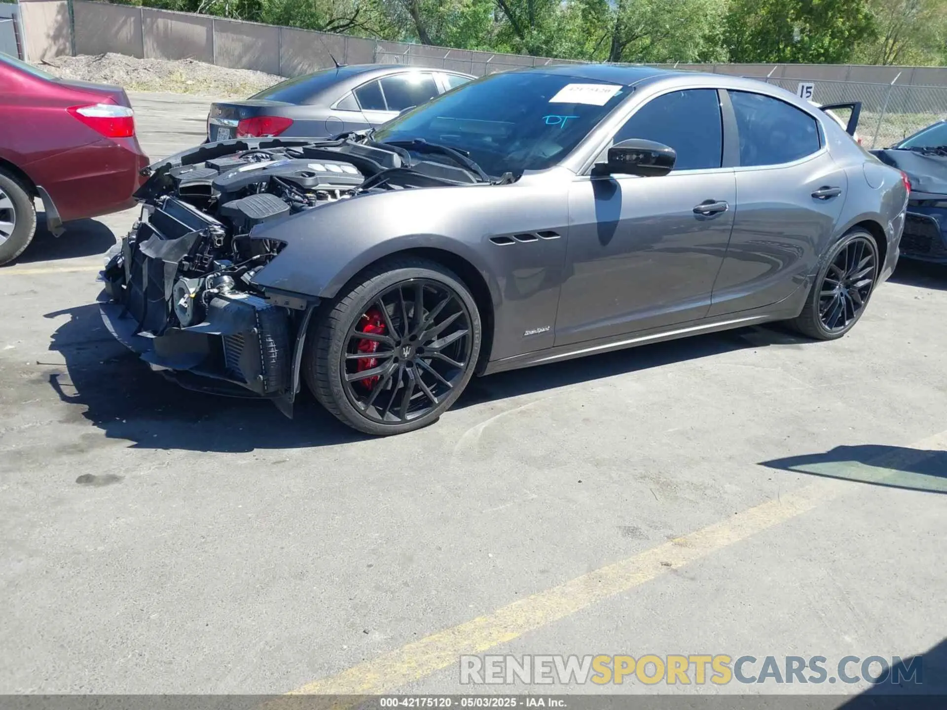 2 Photograph of a damaged car ZAM57YSS8L1353160 MASERATI GHIBLI 2020