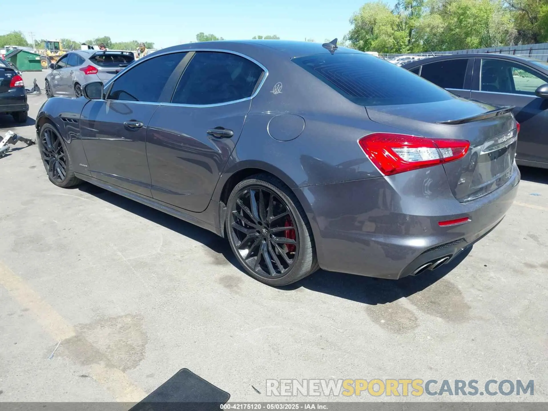 3 Photograph of a damaged car ZAM57YSS8L1353160 MASERATI GHIBLI 2020