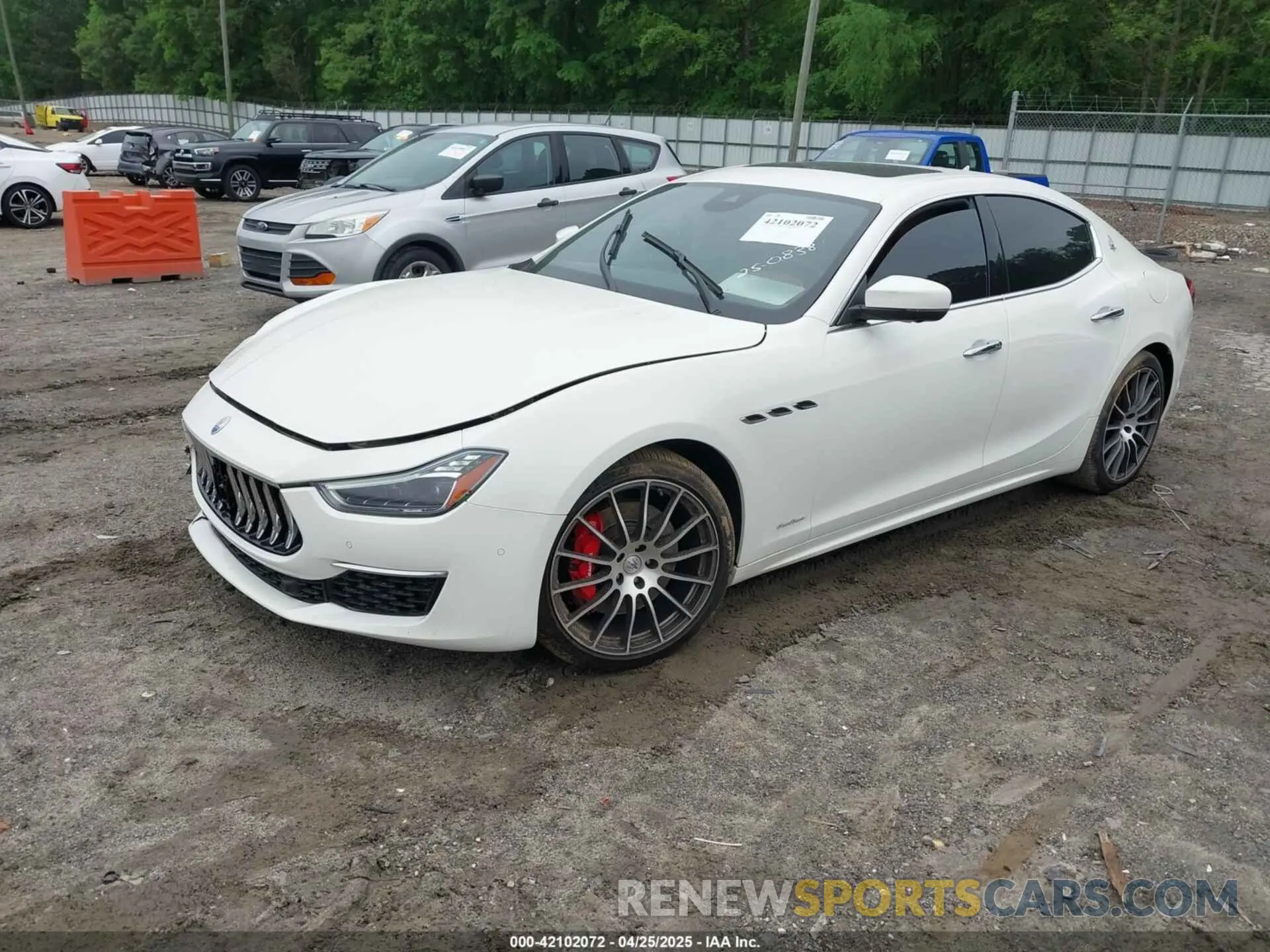 2 Photograph of a damaged car ZAM57YSL3M1362066 MASERATI GHIBLI 2021